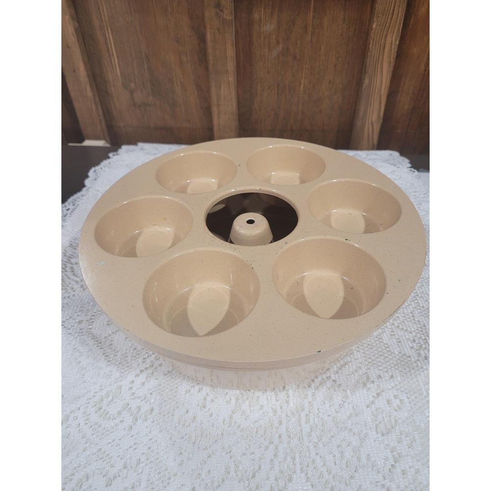 Vintage Regal Ware Oven Microwave Convection Stacking Muffin & Bundt Cake Pan